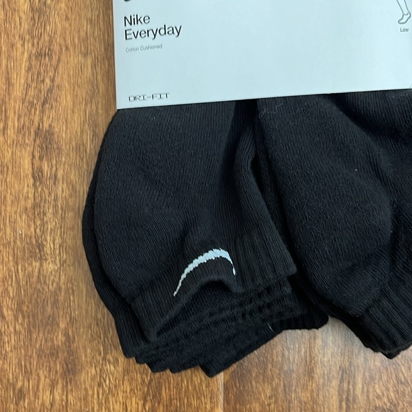 Nike Everyday Low Cotton Cushioned Socks 6 Pack - Picture 6 of 17